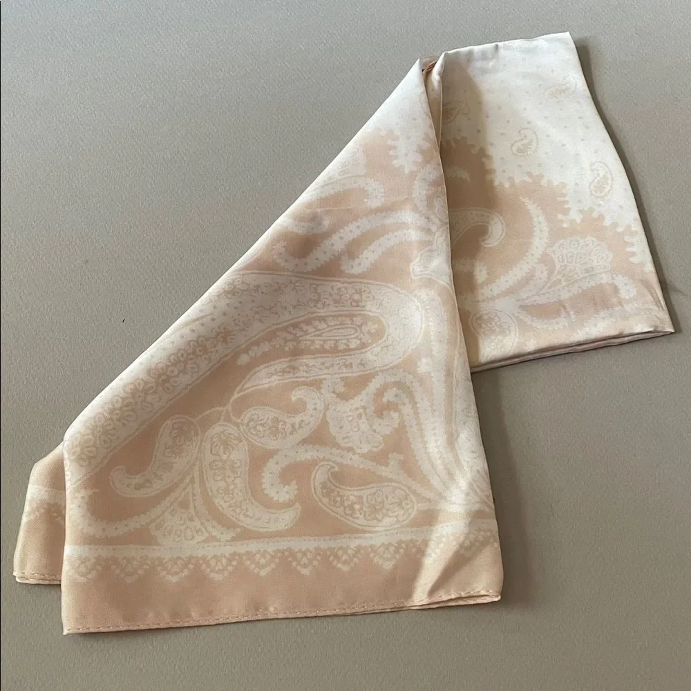 Cream Paisley Headscarf N1402